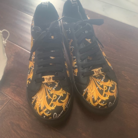 Authentic Versace men shoes,come with dustbag and box - Picture 4 of 4